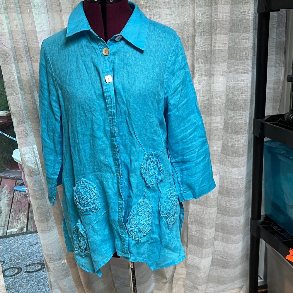 Ali Miles Vibrant Blue Textured Blouse